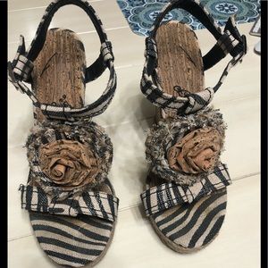 Laughing Monkey sandals